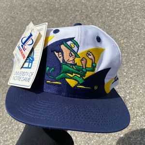 NWT 90’s Notre Dame Hat